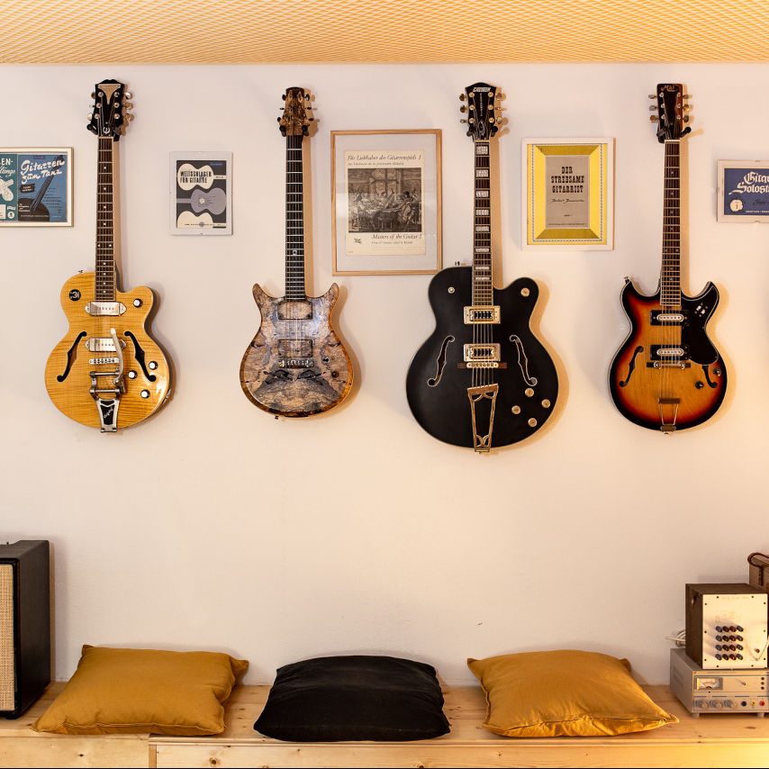 Zonkey Studio Guitars